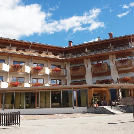 Sporthotel Rasen Rasùn di Sotto Екстериор снимка