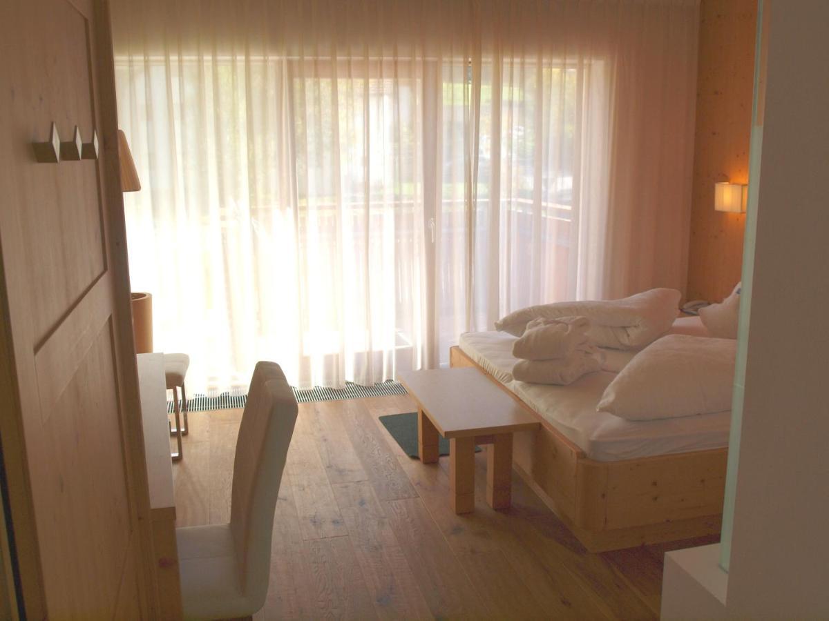 Sporthotel Rasen Rasùn di Sotto Екстериор снимка