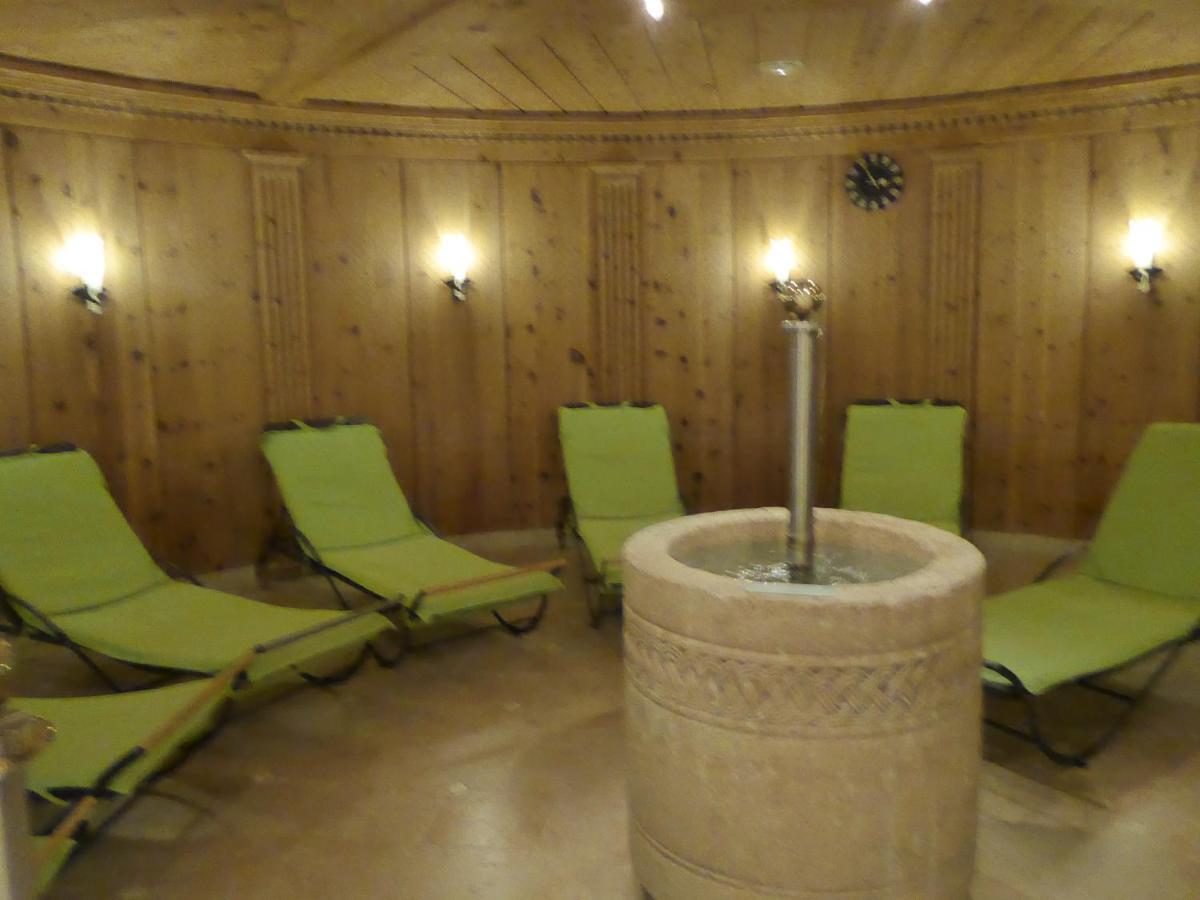 Sporthotel Rasen Rasùn di Sotto Екстериор снимка